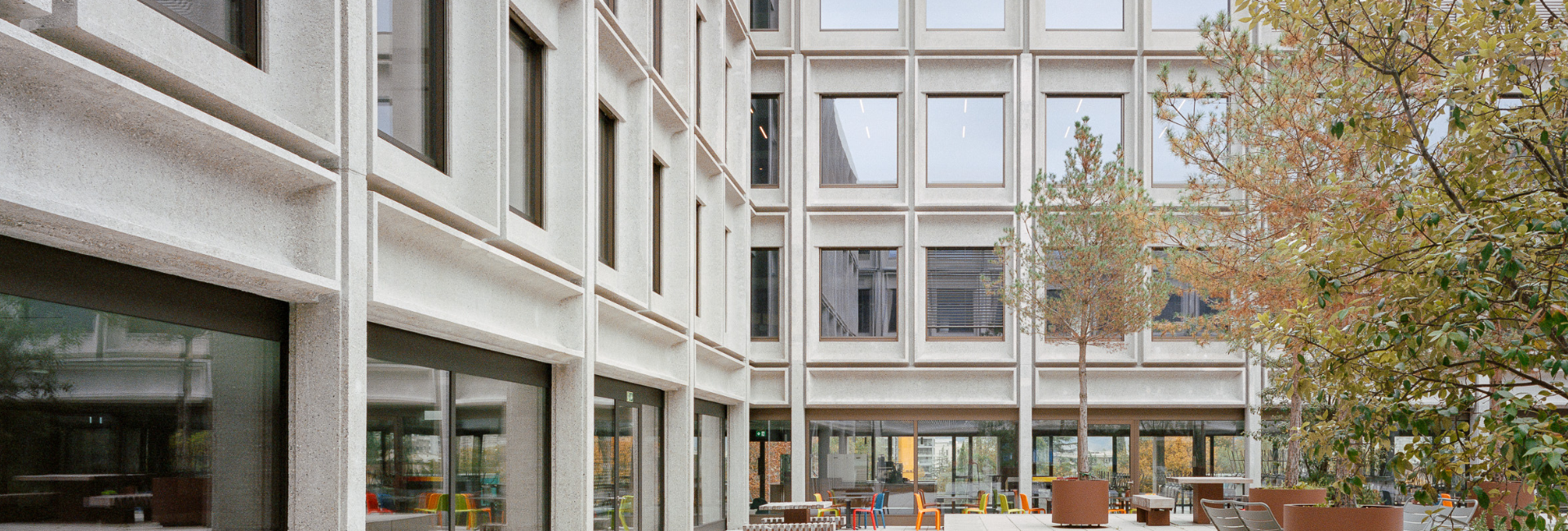 Erweiterung des Collège Rousseau in Genf mit sensibler Aufstockung und Weiterentwicklung eines Bestandsbaus