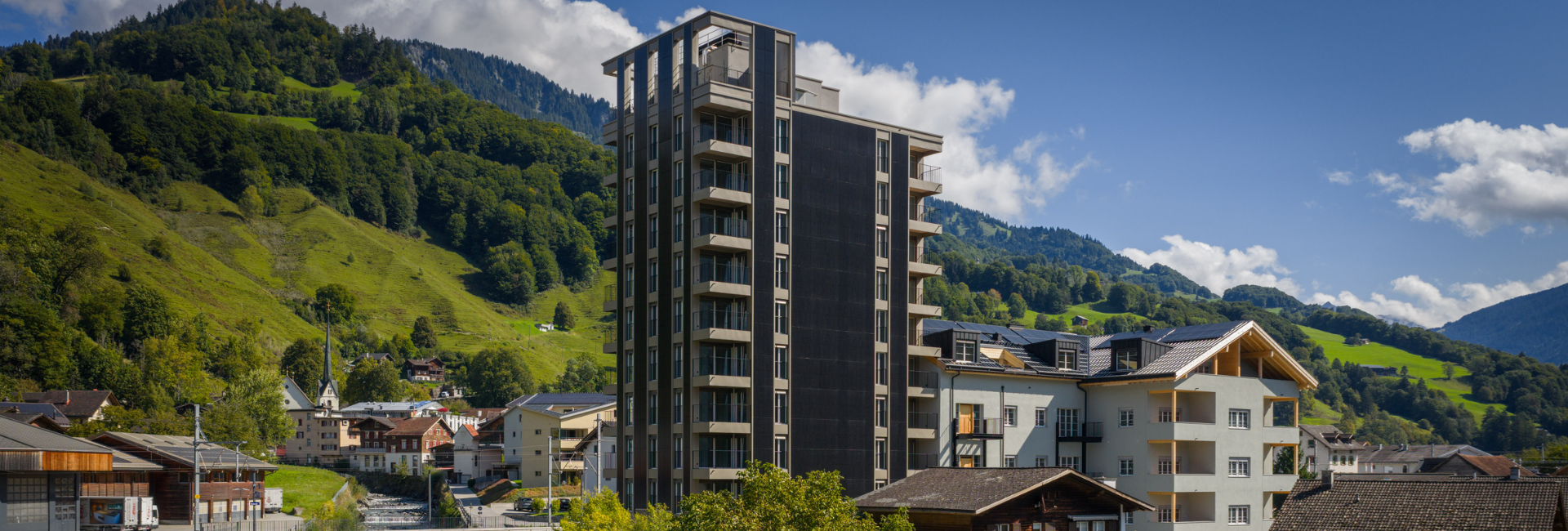 Mühle Grüsch in der Schweiz mit Recyclingbeton, erneuertem Siloturm und DGNB-zertifizierter Kreislaufwirtschaft